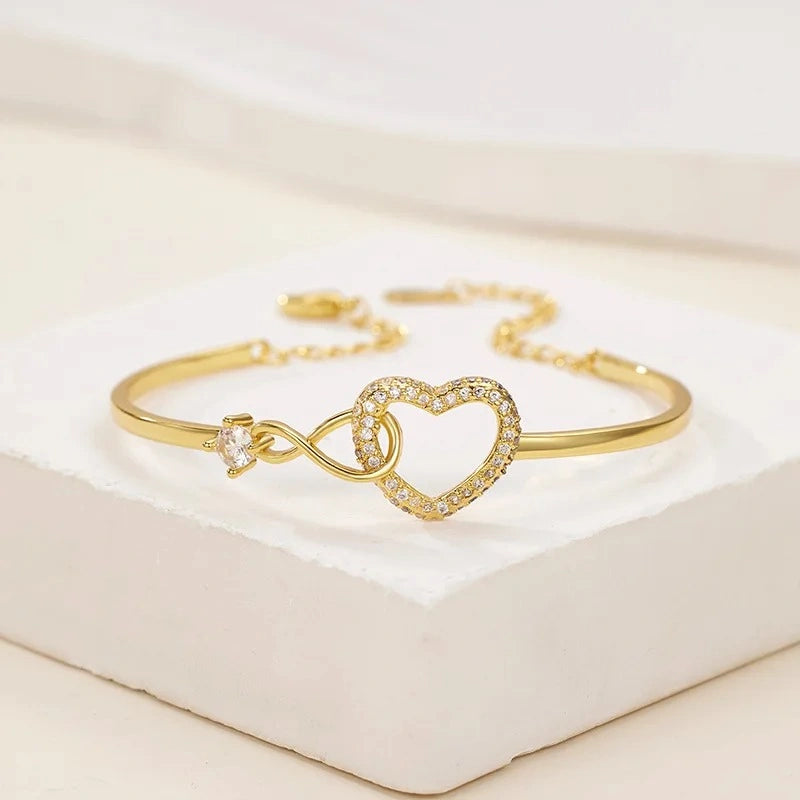Forever Linked - Daughters Bracelet